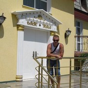 владимир пейтер on My World.